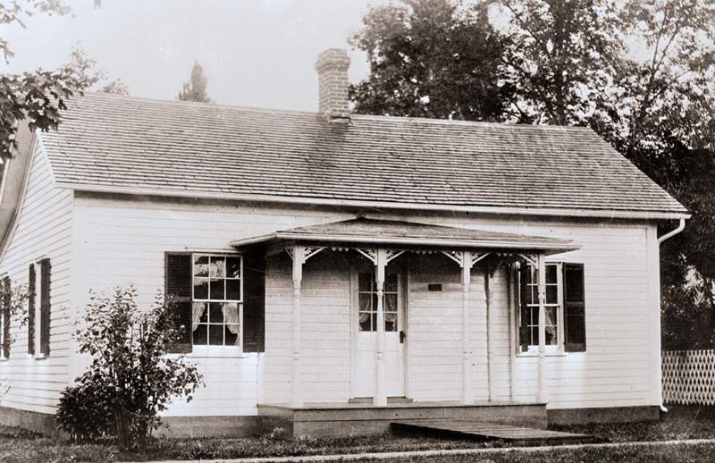 Bryant House, Bement, Illinois