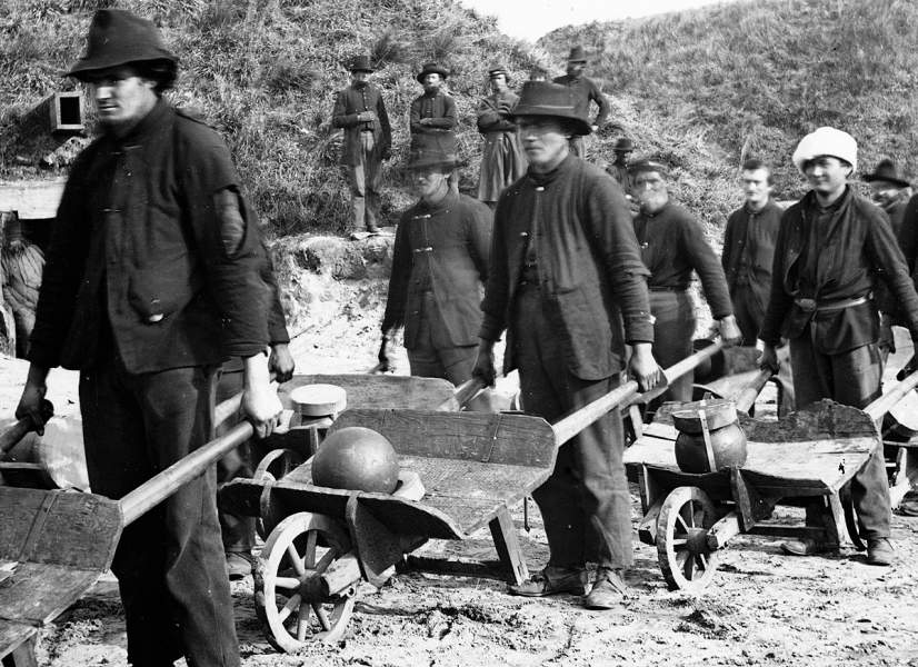Removing captured Confederate ammunition stores, Fort McAllister, Georgia, December 1864, detail
