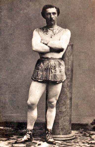 Jules Léotard, photograph, full-length