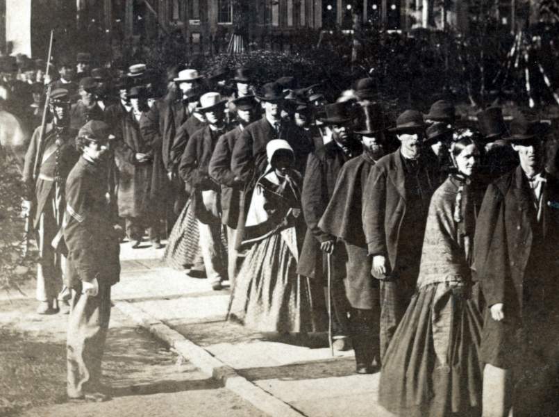 Crowds waiting to view the remains of President Lincoln, State Capitol, Springfield, Illinois, May 3, 1865, zoomable detail
