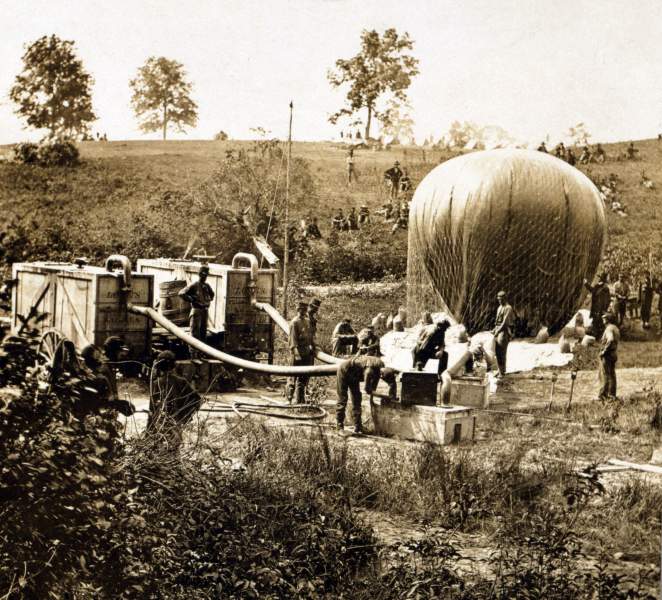 Thaddeus Lowe's Balloon Observation Unit, Gaines Mill, Virginia, circa 1862, zoomable image